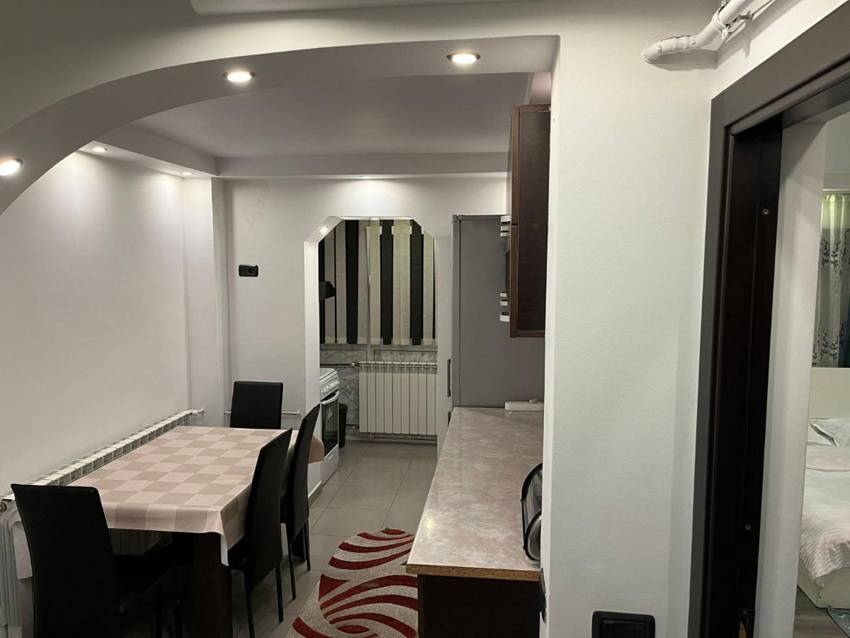 Apartament Mattias Călimăneşti Exterior foto